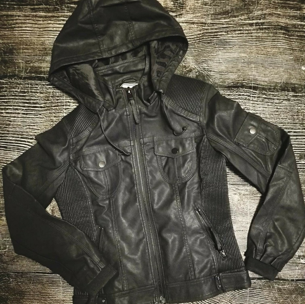 New Women's Moto jacket size small(medium fit)